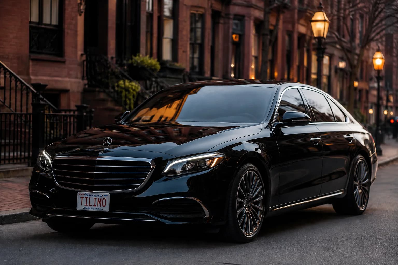 TiLimousine Business Class Sedan exterior